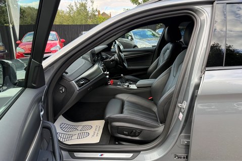 BMW 5 Series 530E M SPORT - VATQ - PRO PACKAGE - 1 OWNER - FULL BMW SERVICE HISTORY 3