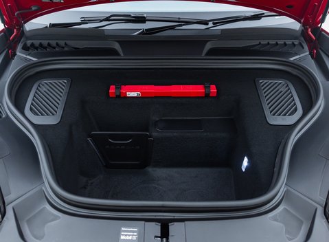 Porsche Macan GTS Electric 48