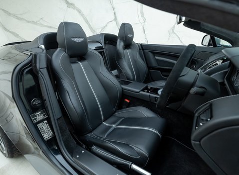 Aston Martin V12 Vantage S Roadster 18