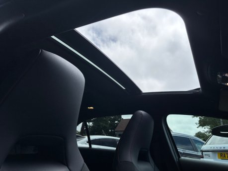 Mercedes-Benz A Class A 180 D AMG LINE PREMIUM PLUS 4