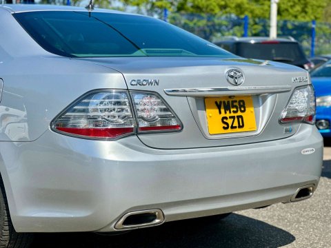 Toyota Crown 3.5 Hybrid Special Edition 5dr 72