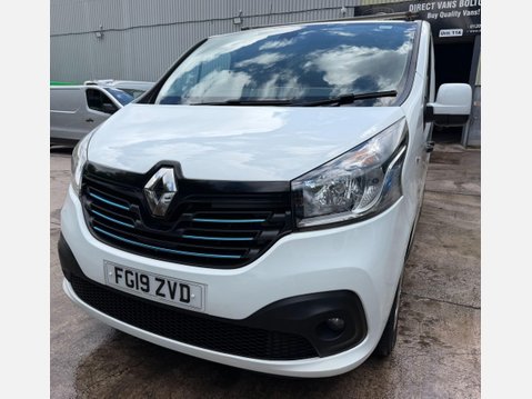 Renault Trafic 1.6 dCi ENERGY 27 Sport Nav Panel Van 5dr Diesel Manual SWB Standard Roof E 22