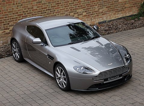 Aston Martin V8 Vantage S 15