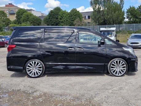 Toyota Alphard Auto+Petrol+7Seats 11