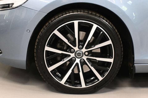 Volvo V40 1.5 V40 Inscription Edition T3 Auto 5dr 42