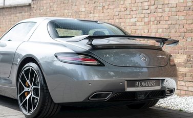 Mercedes-Benz SLS AMG GT Final Edition 23