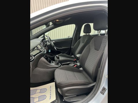 Vauxhall Astra 1.4 Astra SRI 5dr 21