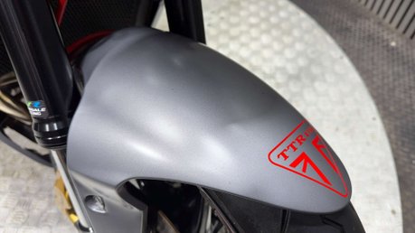Triumph Street Triple R 2013 ONLY 21K QUICK SHIFTER, LOADS OF EXTRAS, LONG MOT 30