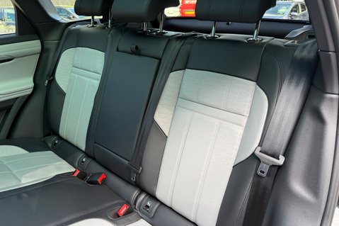 Land Rover Range Rover Evoque R-DYNAMIC HSE MHEV - 240 BHP - FULL SERVICE HISTORY - ADAPTIVE CRUISE 19