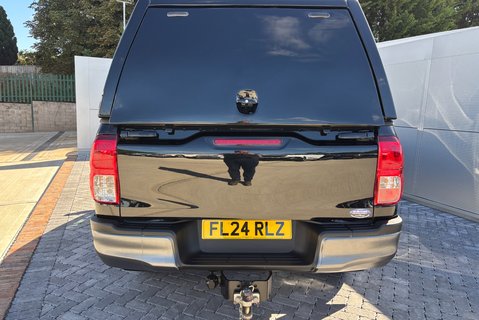Toyota Hilux Active 4WD D-4D Single Cab Pickup - Canopy 10