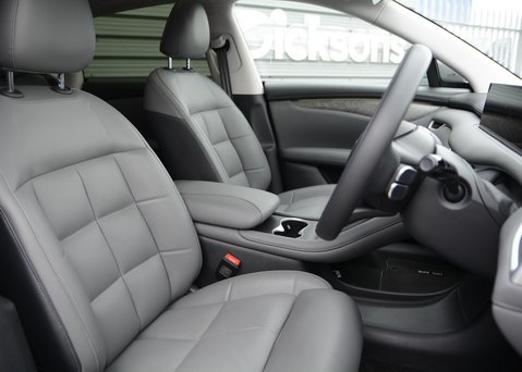 MG IM6 100kWh LAUNCH EDITION AWD 26