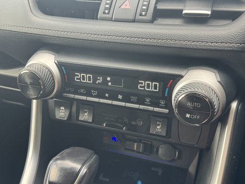 Toyota Rav 4 2.5 VVT-h Excel SUV 5dr Petrol Hybrid CVT Euro 6 26