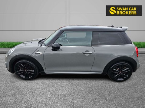 Mini Hatch 1.5 Cooper Auto 3dr 4