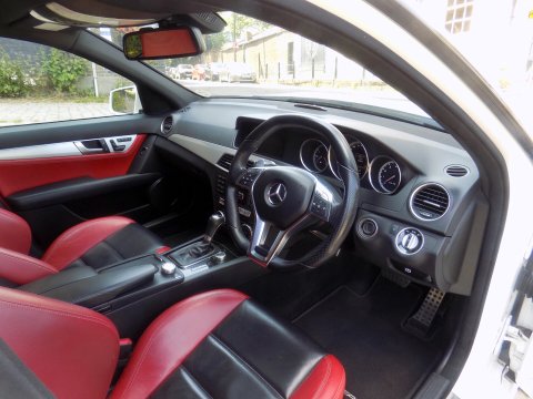 Mercedes-Benz C Class 6.3 C63 V8 AMG Edition (457bhp) 10