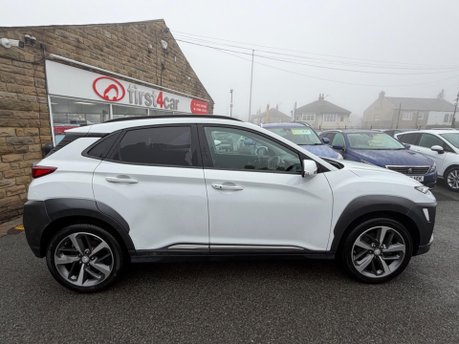 Hyundai KONA PREMIUM 8