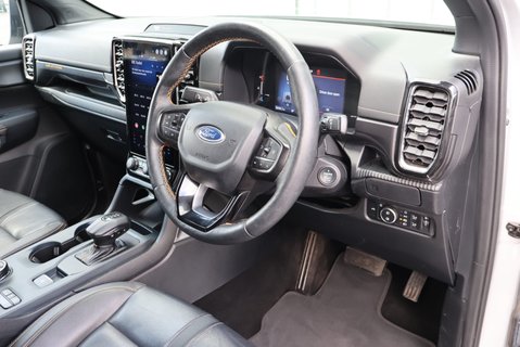 Ford Ranger WILDTRAK ECOBLUE FULLY STYLED WITH BODY COLOURED SNUG TOP 20