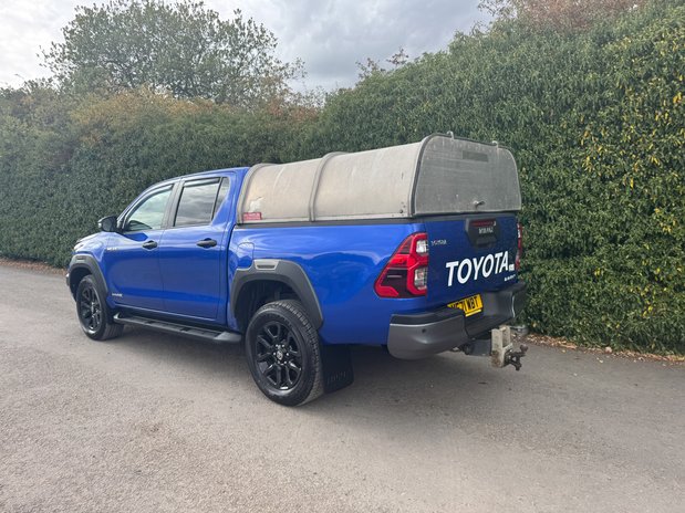 Toyota Hilux Invincible X | Auto | 2.8 LT | Double Cab | Sensors | EURO 6 | NO VAT 6