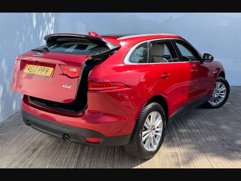 Jaguar F-Pace 2.0 F-PACE Portfolio AWD D Auto 4WD 5dr 35