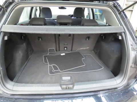 Volkswagen Golf 2.0 Golf Style TDI Semi-Auto 5dr 12