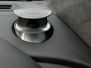 Aston Martin DBS V12 VOLANTE CARBON BLACK EDITION 71