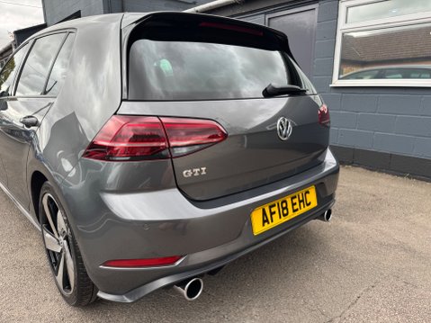 Volkswagen Golf GTI TSI DSG 30