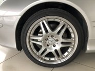Mercedes-Benz SL Series SL500 V8 34