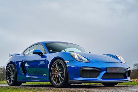 Porsche Cayman GT4 2