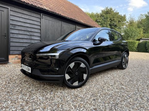 2025 VOLVO EX30