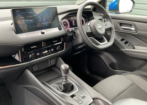 Nissan Qashqai DIG-T N-CONNECTA MHEV 11