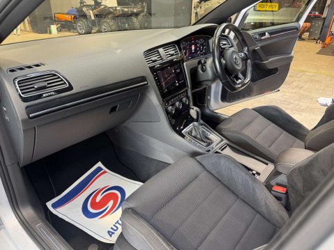 Volkswagen Golf 2.0 Golf R TSi Semi-Auto 4WD 5dr 68