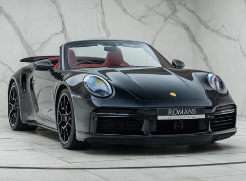 Porsche 911 Turbo S CABRIOLET (992) 12
