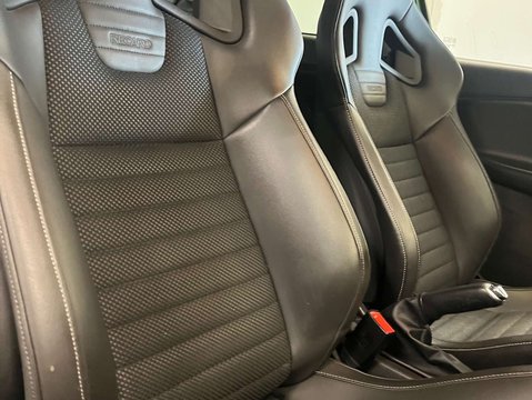 Vauxhall Corsa 1.6 Corsa VXR 3dr 11