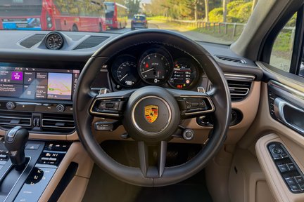Porsche Macan GTS PDK 14