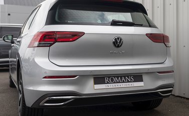 Volkswagen Golf 8 2.0 TDI Style 24