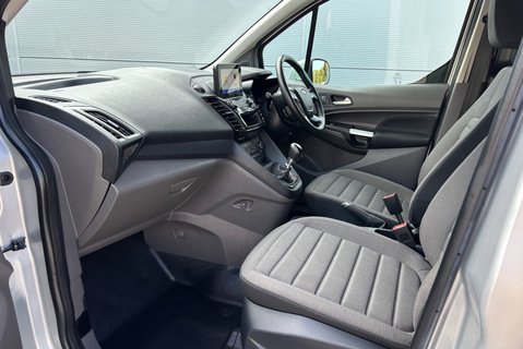 Ford Transit Connect 240 L1 Limited Panel Van - Rear Camera 15