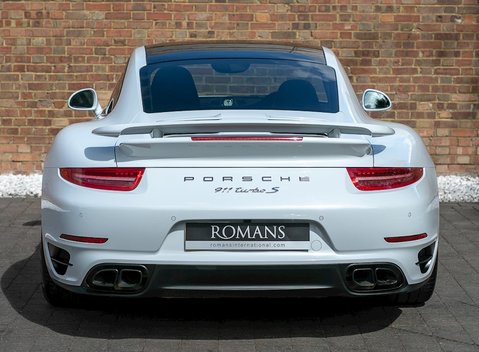 Porsche 911 (991) Turbo S 5