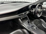 Alfa Romeo Giulia 2.9 V6 Bi-Turbo Quadrifoglio Saloon 4dr Petrol Auto Euro 6 (s/s) (510 ps) 44