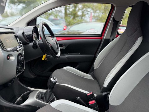 Toyota Aygo 1.0 Aygo X-Play VVT-i 5dr 16