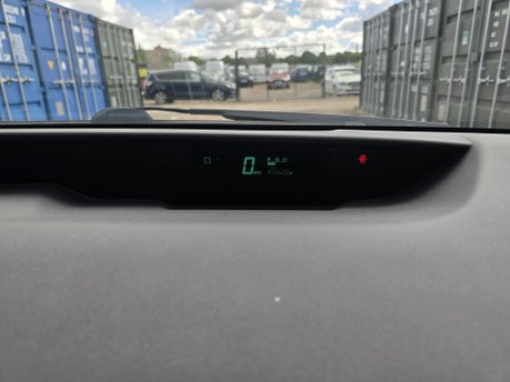 Toyota Prius 1.5 T3 Hatchback 5dr Petrol Hybrid CVT (104 g/km, 76 bhp) 17