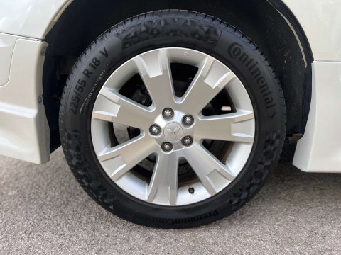 Mitsubishi Delica Roadest 83