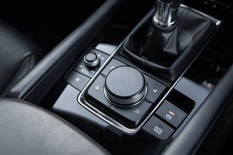 Mazda 3 GT SPORT TECH MHEV 33