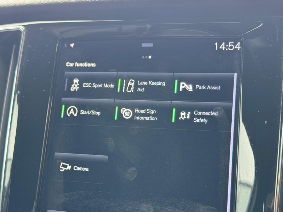 2021 Volvo V60 — image 20