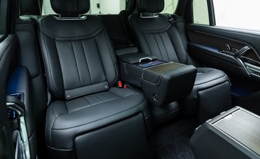 Land Rover Range Rover P460e Autobiography LWB 15