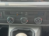 Volkswagen Transporter Crew Cab SWB L1H1 T32 Tdi Kombi Highline Air SELECT 34
