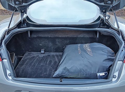 Aston Martin Vanquish 24