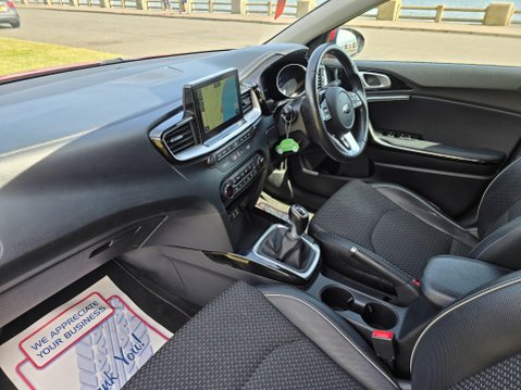 Kia Ceed 1.6 CRDi 3 Sportswagon Euro 6 (s/s) 5dr 17