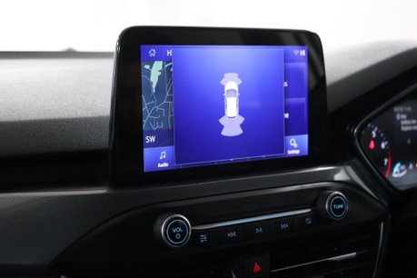 Ford Focus TITANIUM X 37