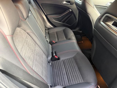 Mercedes-Benz GLA 1.6 GLA200 AMG Line Edition SUV 5dr Petrol 7G-DCT Euro 6 (s/s) (156 ps) 54