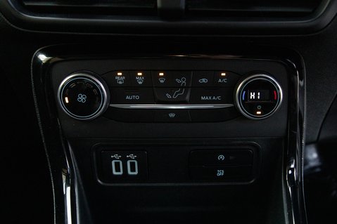 Ford Ecosport ST-LINE 33