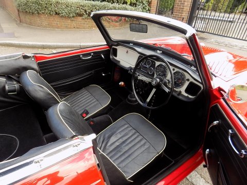 Triumph TR4 Sports 5